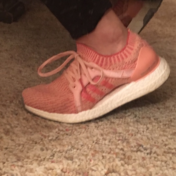 🔴SOLD🔴 Adidas Ultra boost knit shoes, sz 6 - Picture 5 of 8